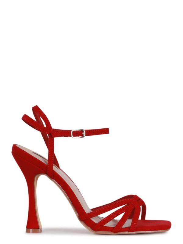 Elevate Your Summer Wardrobe with Heeled Sandals - Image 2