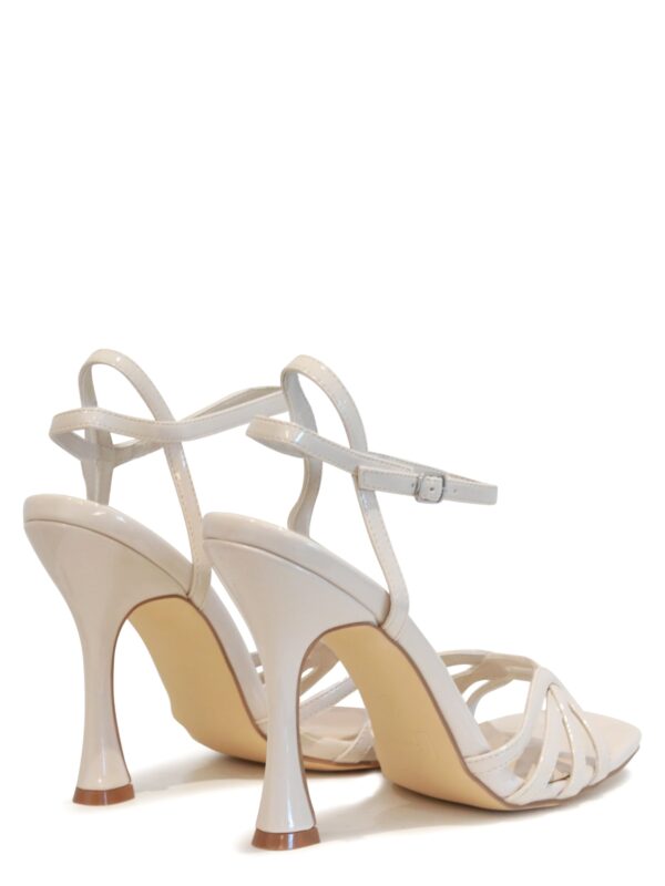 Timeless Heeled Sandals for Effortless Elegance - Image 4