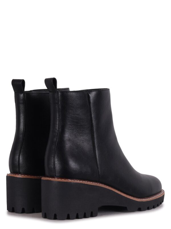 Trendy Knee-High Boots – Elevate Your Fashion Game - Image 4