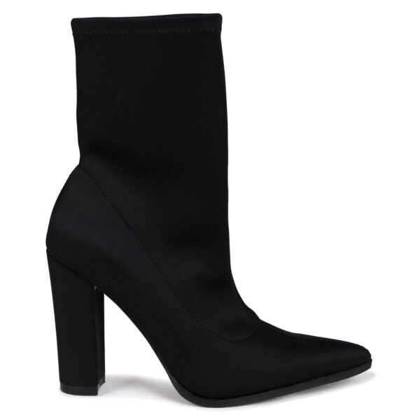 Stylish Chunky Boots – Trendy and Comfortable for All-Day Wear - Image 2