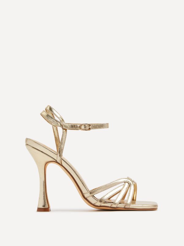 Step Up Your Style Game with Chic Heeled Sandals - Image 2