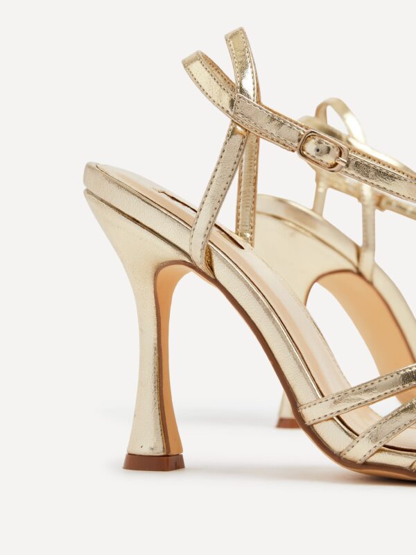 Step Up Your Style Game with Chic Heeled Sandals - Image 5